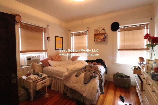 Foto del edificio - 163 Summer St