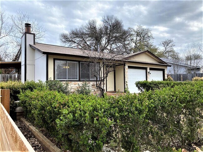 Foto del edificio - 5502 Honey Dew Terrace