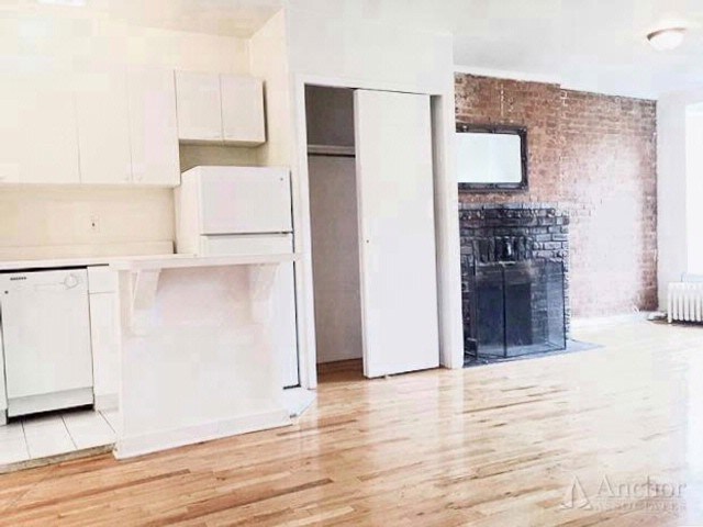 Building Photo - 52 1st Ave