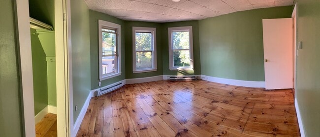 Photo - 190 Coyle St Apartment