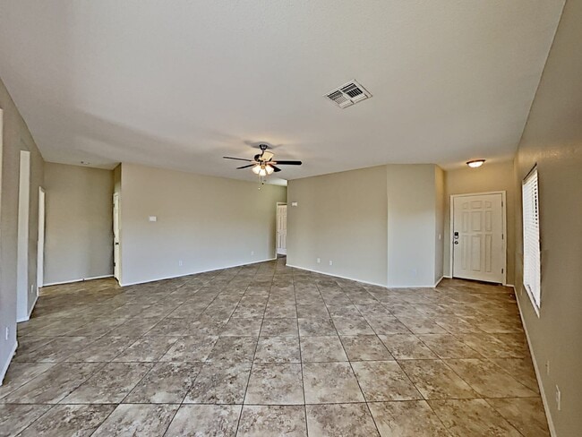 Foto del edificio - 30012 N Desert Willow Blvd