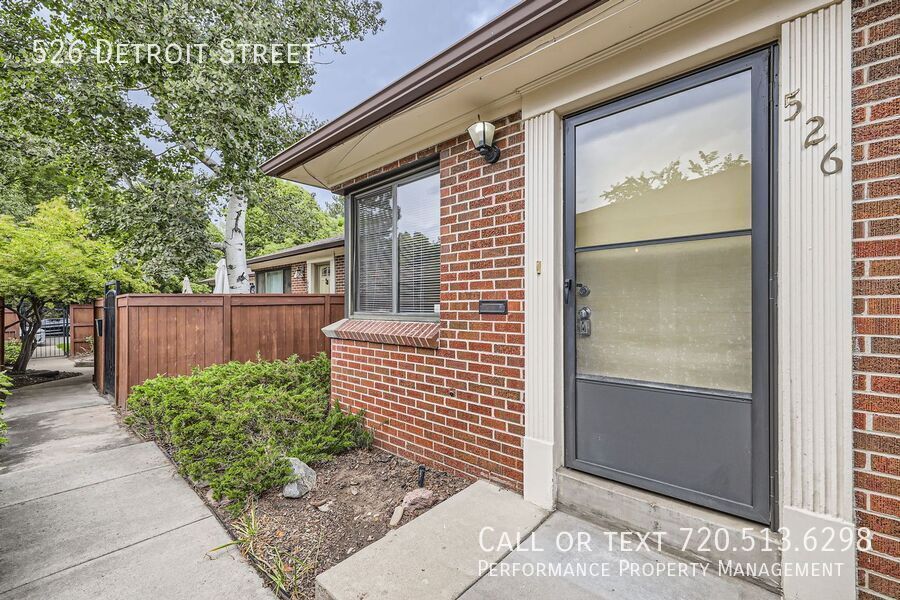 Foto principal - 526 Detroit St
