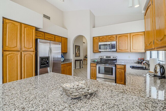 Foto del edificio - 15629 N 51st St