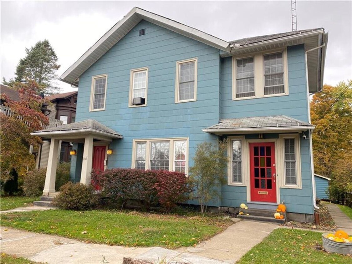Primary Photo - 108-110 Shenango St