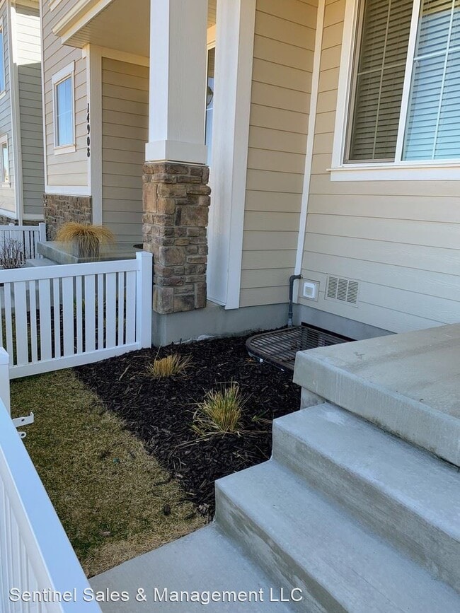 Building Photo - 14912 S Thunder Horse Ln