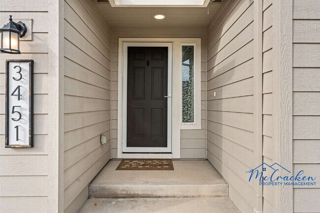 Foto del edificio - 3451 Durst St