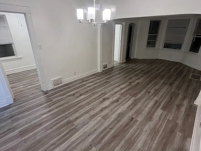 Building Photo - 3938 N Christiana Ave