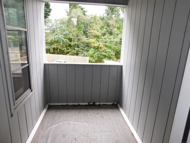 Foto del edificio - 547 Hilliard St