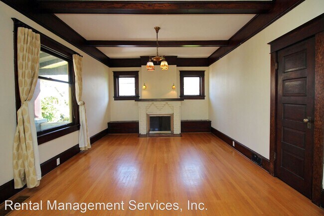 Foto del edificio - 3 br, 2 bath House - 5135 NE 24th Ave