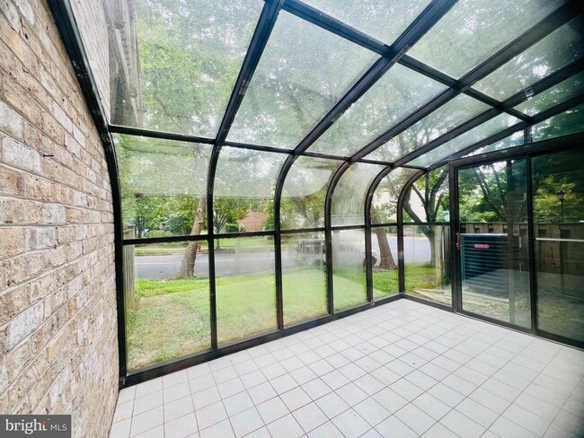 Foto del edificio - 5502 Vantage Point Rd