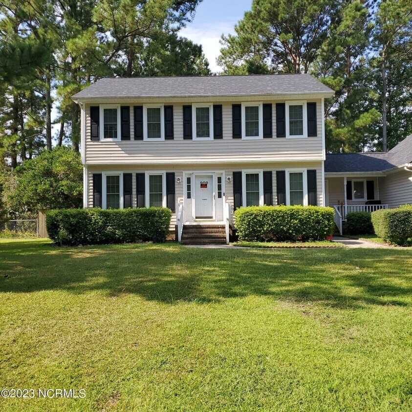 Primary Photo - 909 Pine Valley Rd