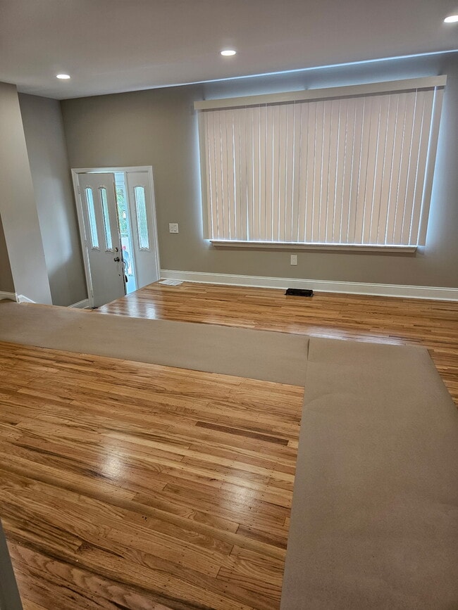 Living Room - 12724 Minden Rd