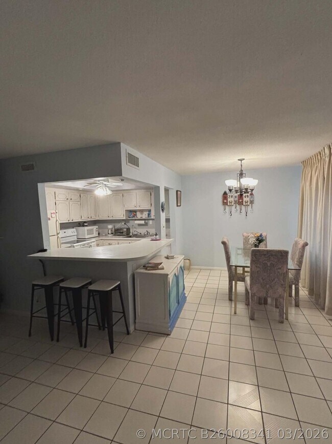 Foto del edificio - 5550 N Ocean Blvd
