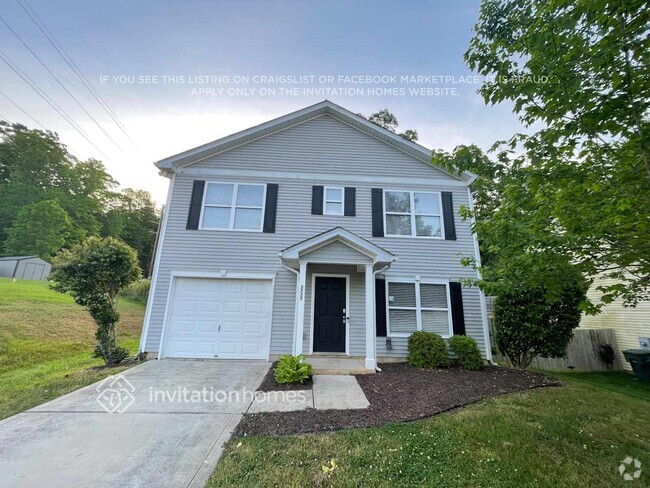 Building Photo - 1737 Red Bird Cir SE