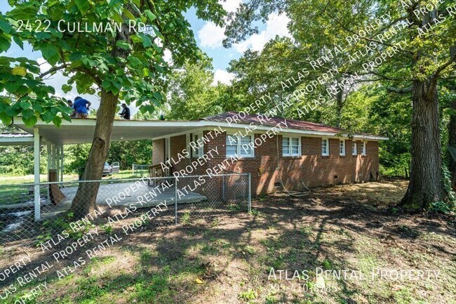 Foto del edificio - 2422 Cullman Rd