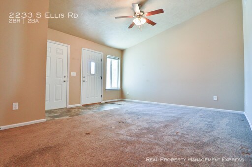 Building Photo - 2233 S Ellis Rd