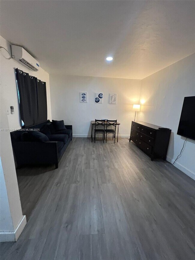 Foto del edificio - 635 SW 16th Ave