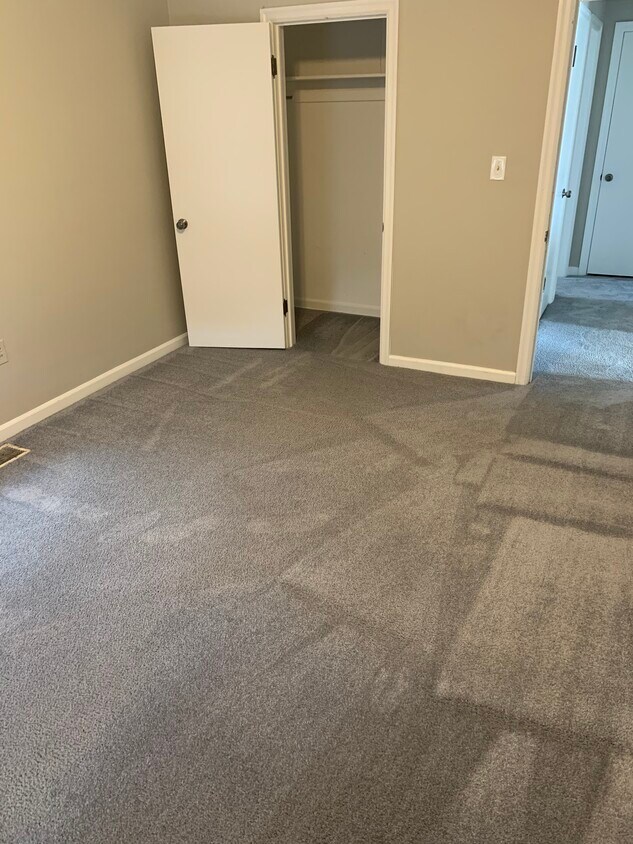 Foto principal - 612 W Lake St