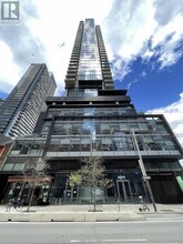 Building Photo - 290 Adelaide St W