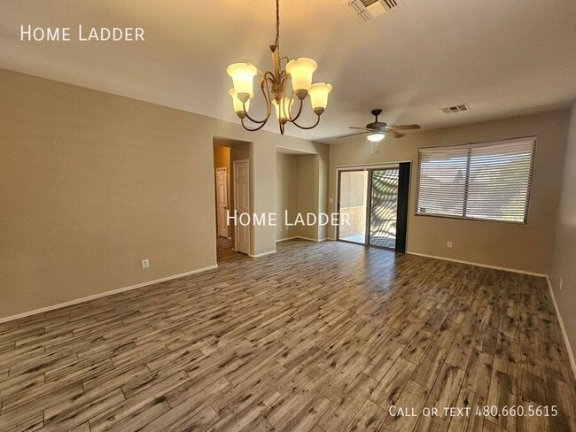Building Photo - 39746 N Cross Timbers Way