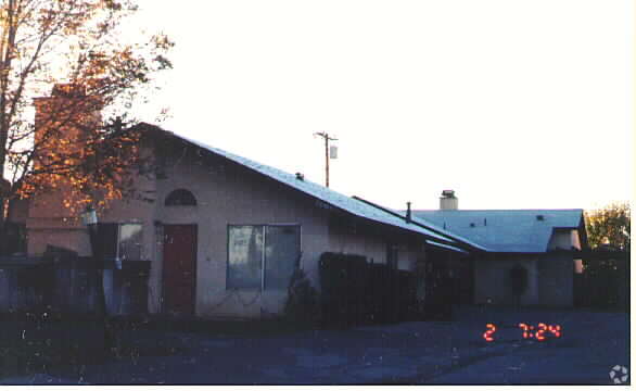 Foto del edificio - 20445 Rimrock Rd