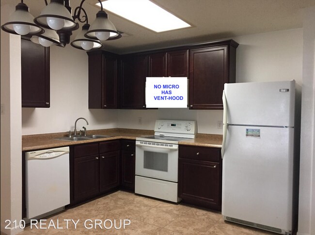 Building Photo - 4 br, 2 bath House - 9215 DE FRENE