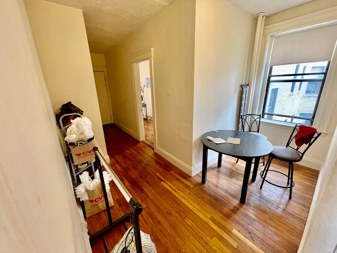 Foto principal - 1152 Commonwealth Ave