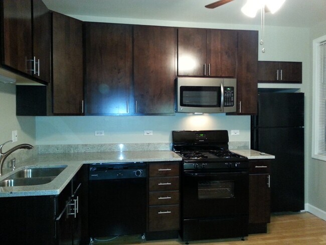 Building Photo - 5385 N Bowmanville Ave