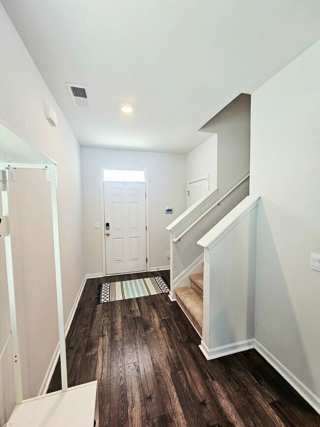 Foto del edificio - Beautiful Home 4 Bedroom 2.5 Bath