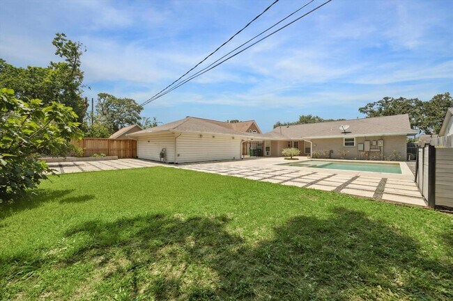 Foto del edificio - 1614 Droxford Dr
