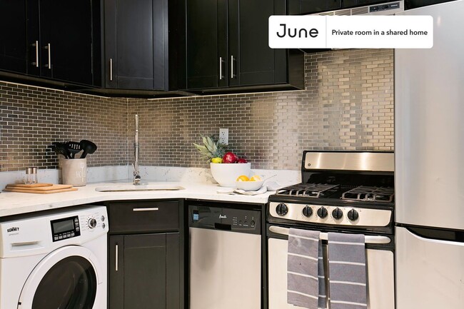 Foto del edificio - Room in Shared 4 bed/2 bath home