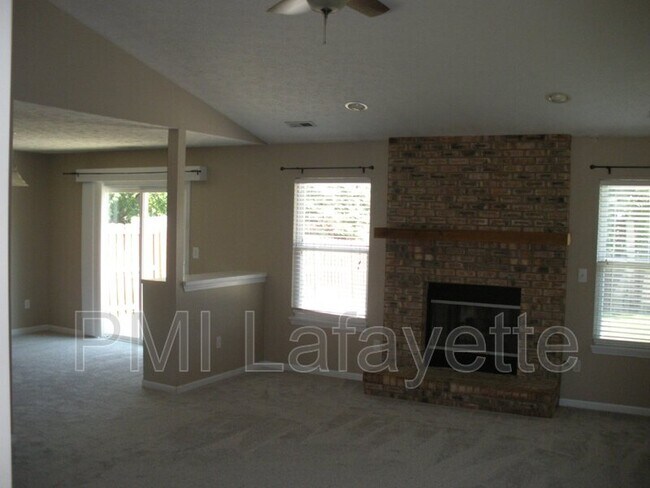 Building Photo - 5053 Saddle Dr