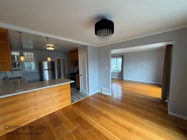 Building Photo - 1450 Pacheco St