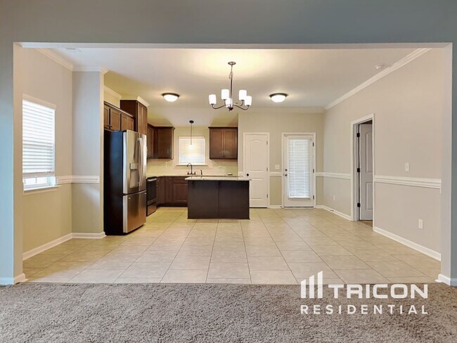 Foto del edificio - 3250 Alexandria Dr