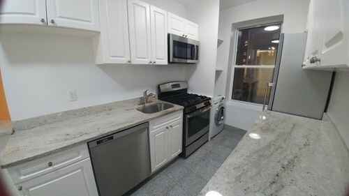 Primary Photo - 70 Dahill Rd