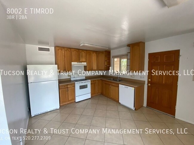 Foto del edificio - 8002 E TIMROD-
