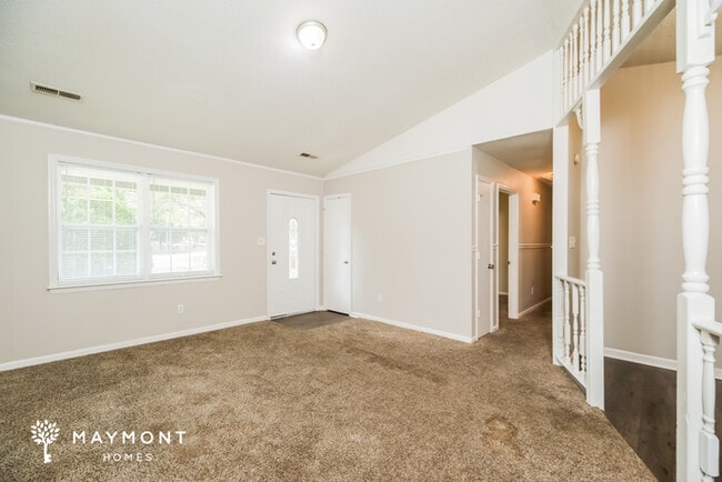 Building Photo - 301 Bluebell Ave