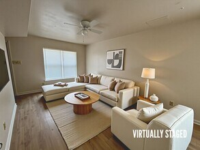 Building Photo - 403 E French Ave