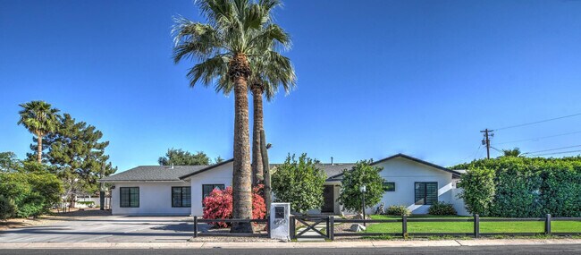 Building Photo - 6929 E Mariposa Dr