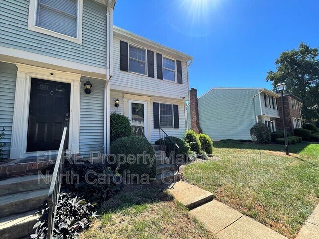 Building Photo - 9445 Lexington Cir