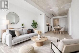 Building Photo - 2720 Dundas St W