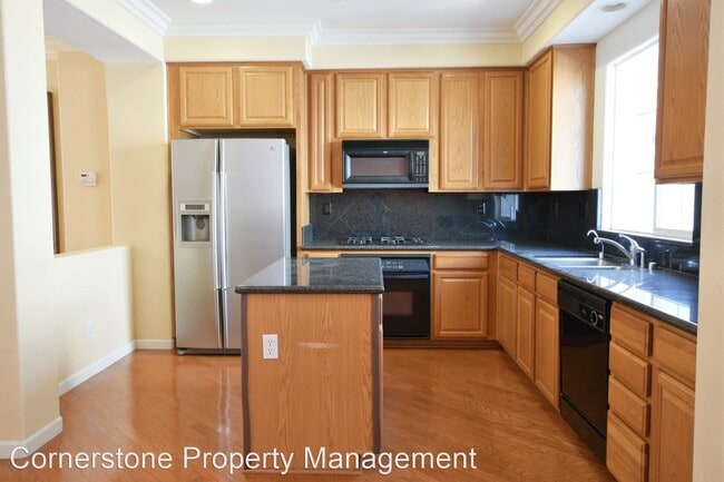 Building Photo - 3 br, 2.5 bath House - 3145 Saint Florian Way