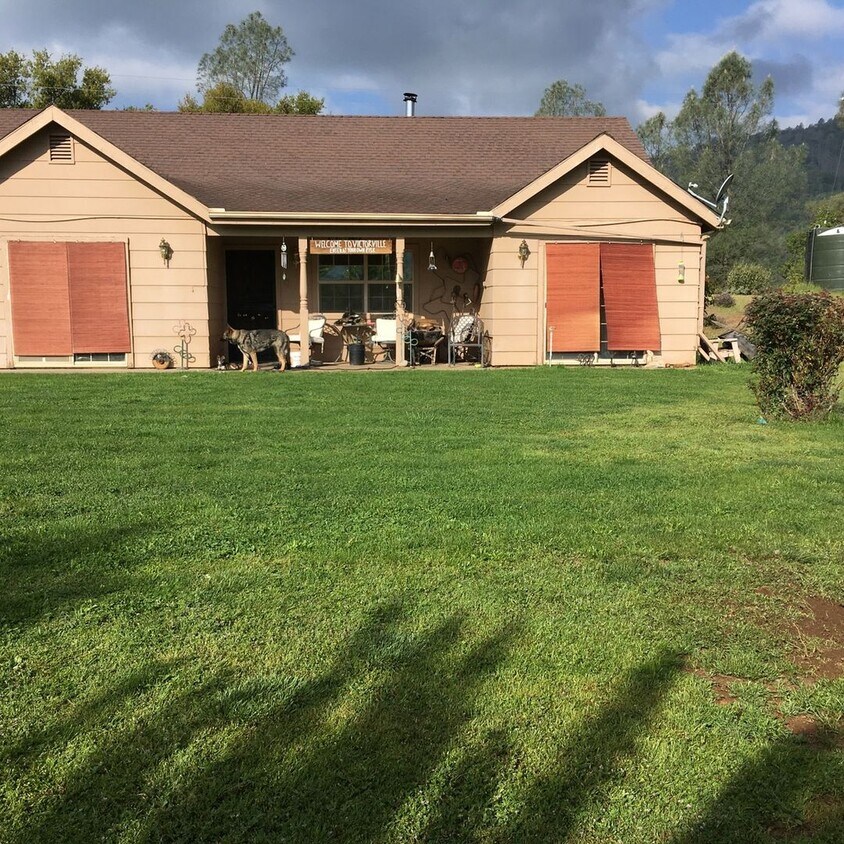 Primary Photo - Charming 3BR House in Midpines