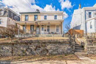 Building Photo - 4118 Pechin St