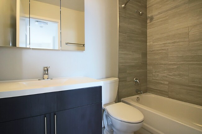 Photo - 904 N State St Apartment