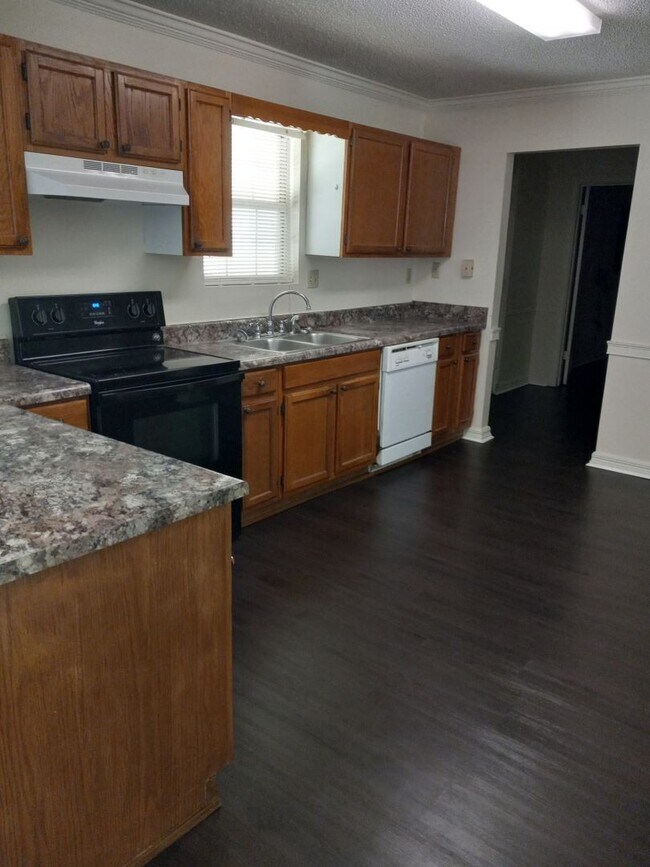 Foto del edificio - 282 Stocks Dairy Rd