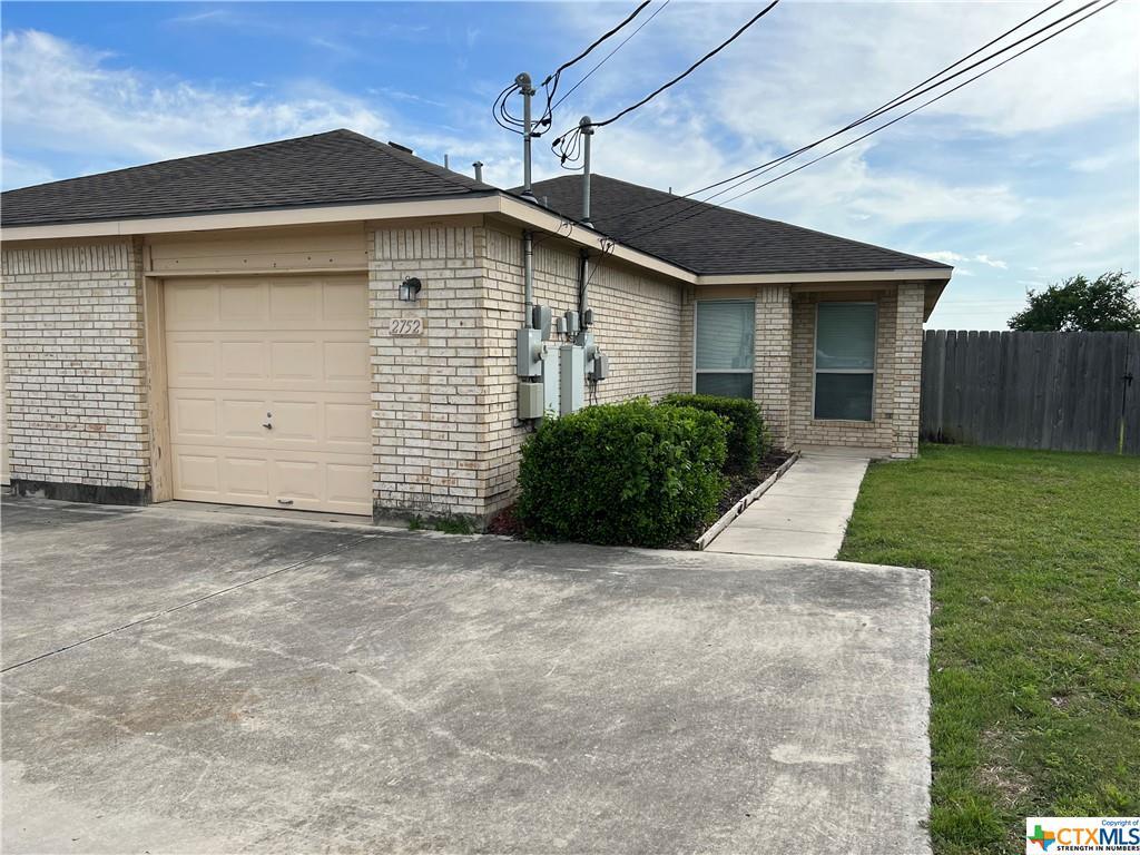 2752 Fm 1044, Canyon Lake, TX 78130 Townhome Rentals in Canyon Lake