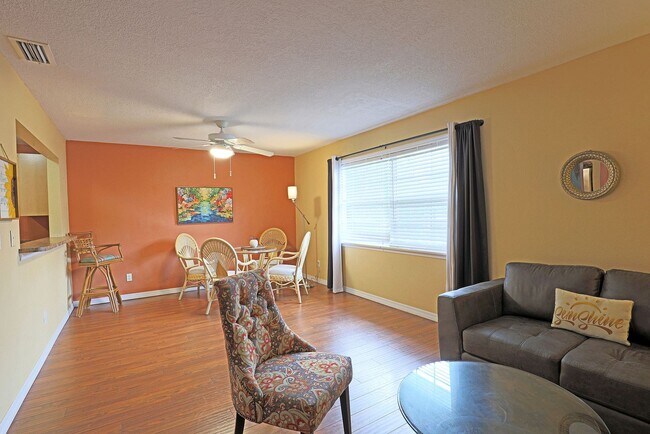 Building Photo - Palms at Waters Edge 3344-M6