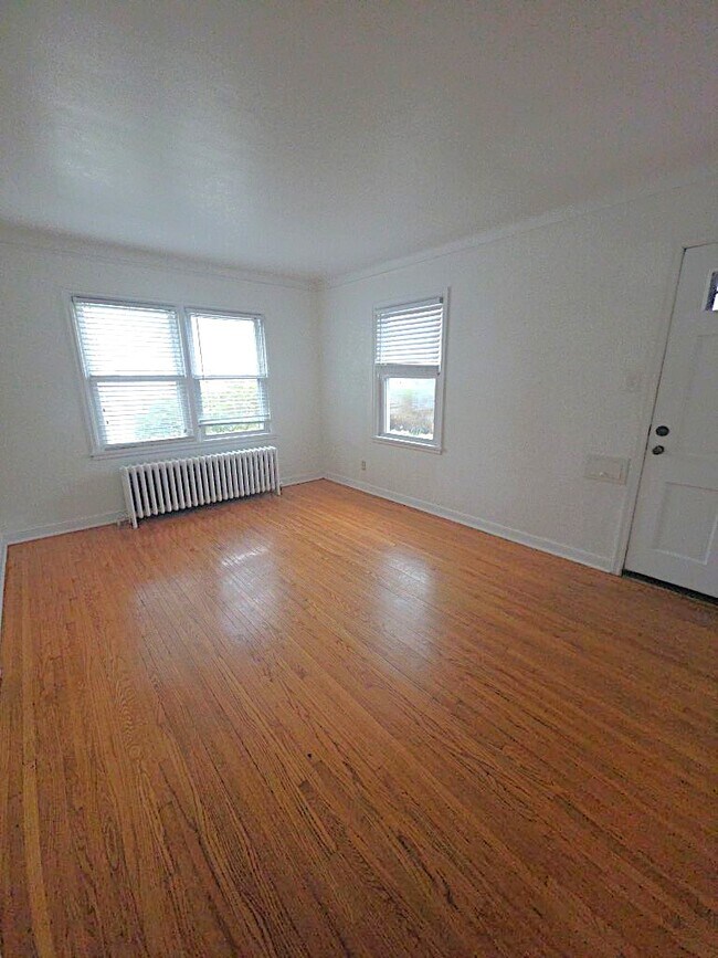 Foto del edificio - 656 Cleveland Ave S