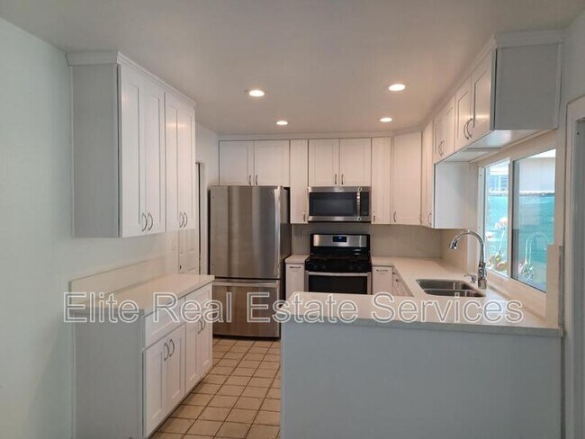 Foto del edificio - 887 Hawaii Ave